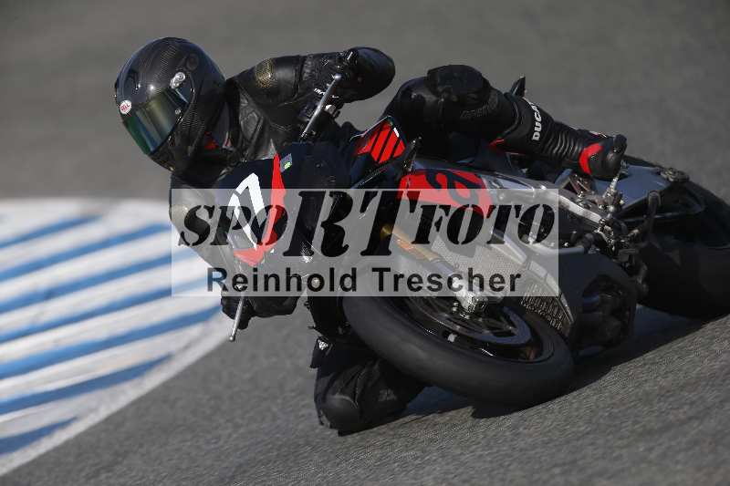 /Archiv-2024/02 29.01.-02.02.2024 Moto Center Thun Jerez/Gruppe gruen-green/77